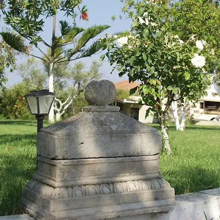 Kontonis * Kypseli