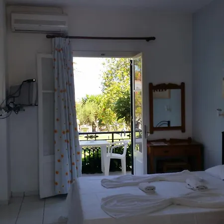 Kontonis Studios * Kypseli