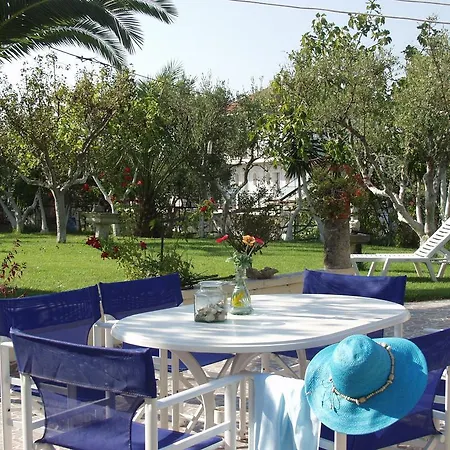 Lägenhet Kontonis Studios Kypseli